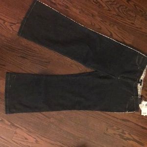 Burberry Capris jeans